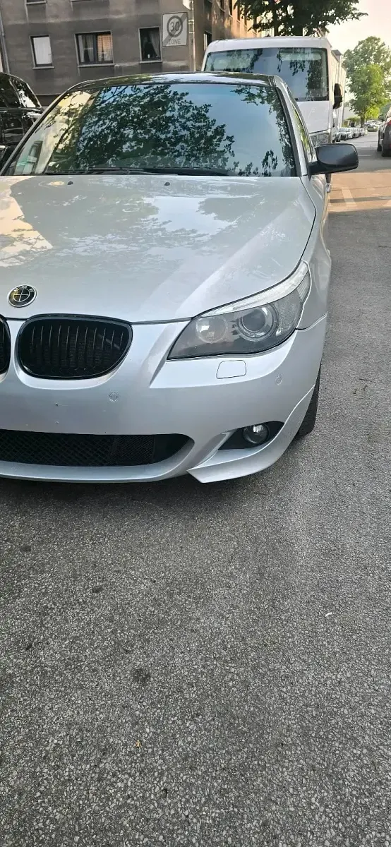 Gebraucht BMW 530 275 PS (202 kW) 2006 Silber Limousine