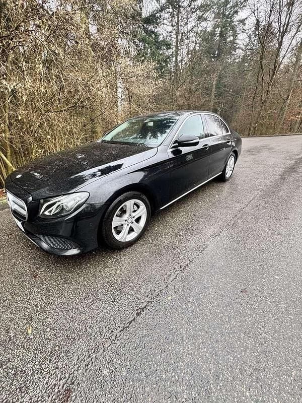 Gebraucht 2017 Mercedes E220 Limousine | 20.000 € (Superpreis) - Bild 1/4