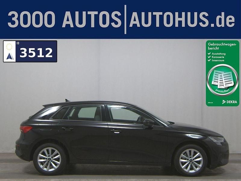 Brillantschwarz Gebraucht 2021 Audi A3 Sportback Sport Limousine | 17.480 € (Guter Preis) - Bild 1/4