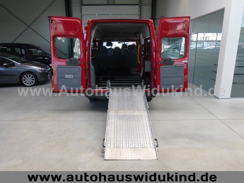 Rot Gebraucht 2009 Ford Transit Van / Kleinbus | 7.990 € - Bild 1/4