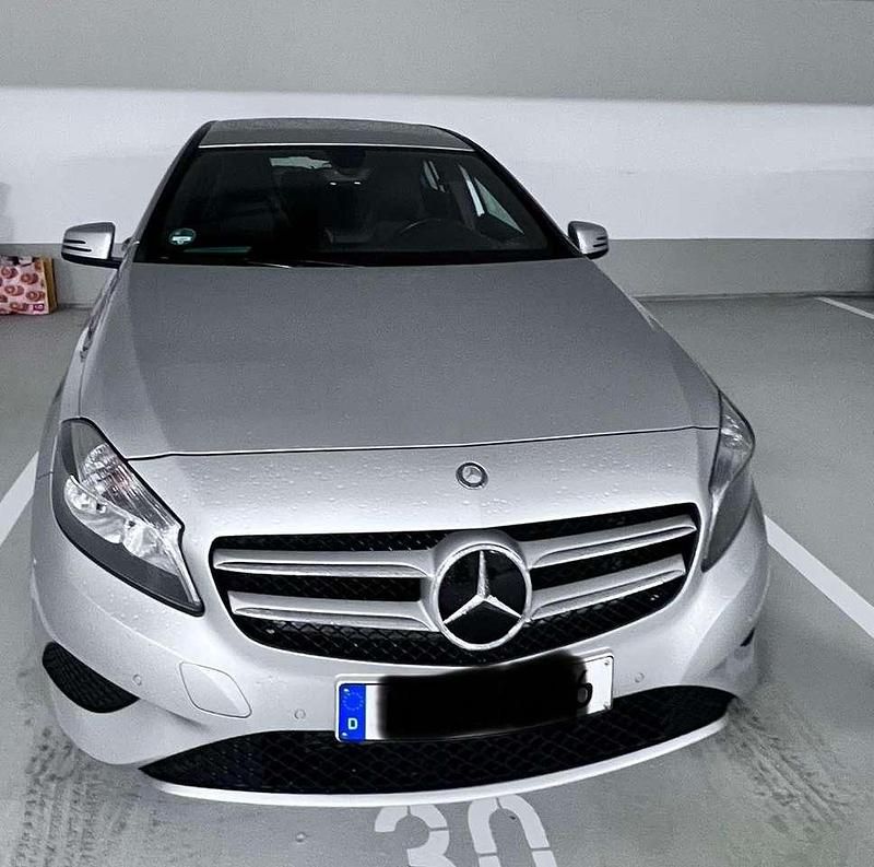 Gebraucht 2014 Mercedes A180 Style Limousine | 13.800 € (Fairer Preis) - Bild 1/4