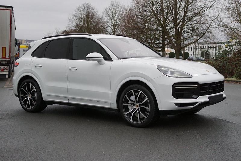 Gebraucht Porsche Cayenne Turbo 551 PS (405 kW) 2018 Weiß SUV