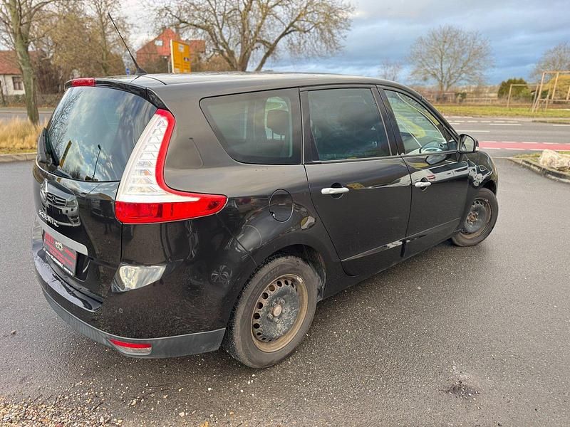 Gebraucht Renault Scénic III Dynamique 131 PS (96 kW) 2009 Perlmuttschwarz Van / Kleinbus