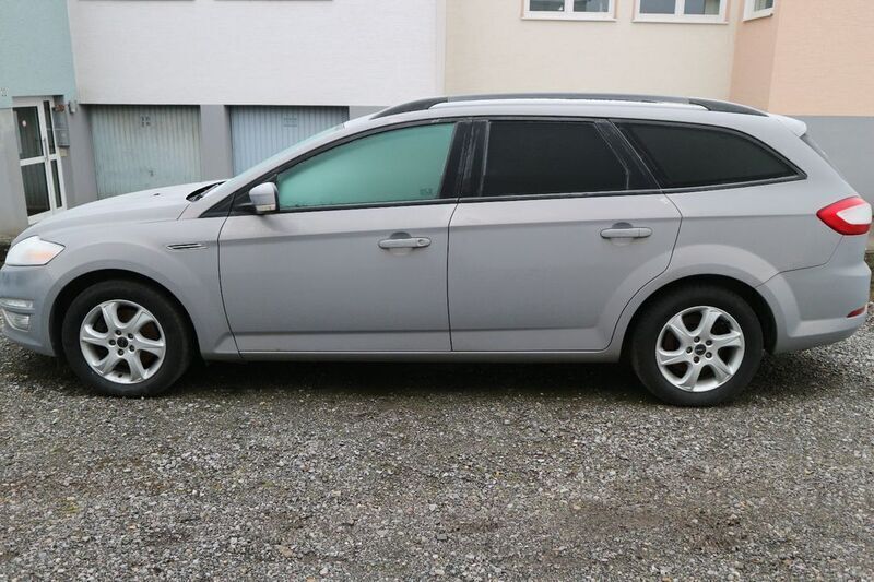 Gebraucht Ford Mondeo Trend 160 PS (117 kW) 2011 Silber Kombi