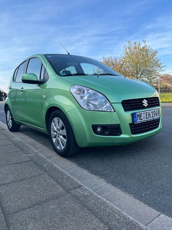 Gebraucht Suzuki Splash 86 PS (63 kW) 2009 Grün Kleinwagen