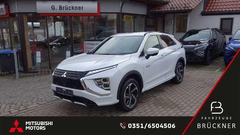 Titanweiß Gebraucht 2025 Mitsubishi Eclipse Cross Select SUV | 32.490 € (Teuer) - Bild 1/1
