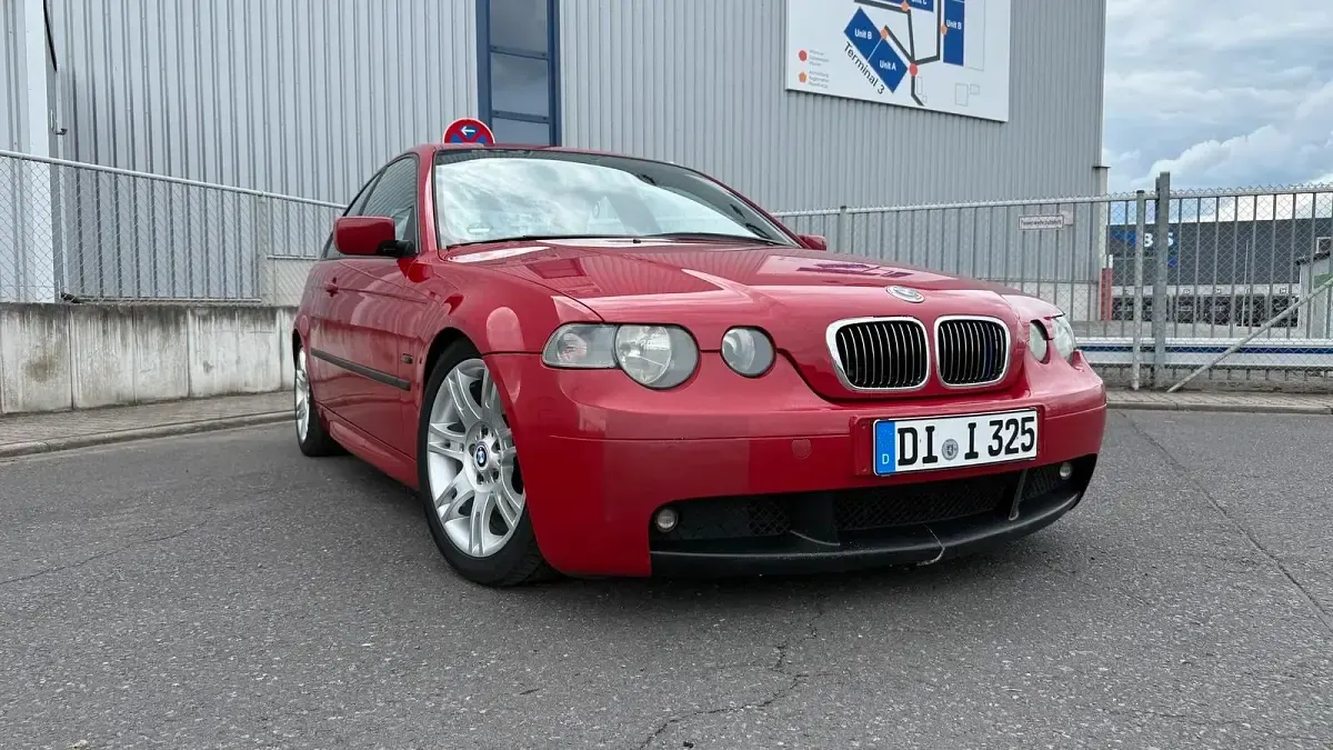 Gebraucht BMW 325 192 PS (141 kW) 2003 Rot Coupé