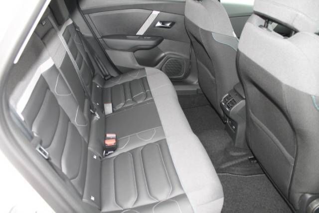 Gebraucht Citroën e-C4 114 kW (156 PS) 2024 Weiß Limousine