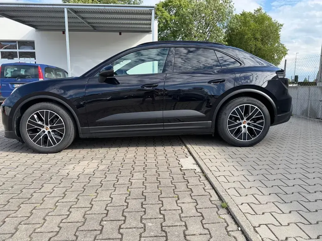 Gebraucht Porsche Macan 264 kW (360 PS) 2024 Schwarz SUV