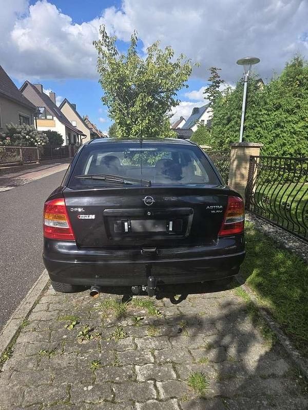 Gebraucht 1999 Opel Astra Edition Limousine | 2.000 € (Teuer) - Bild 1/4