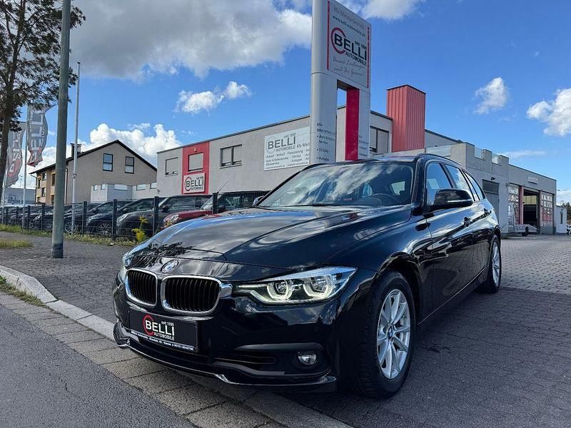 Schwarz Gebraucht 2019 BMW 320 Advantage Kombi | 16.950 € (Guter Preis) - Bild 1/4