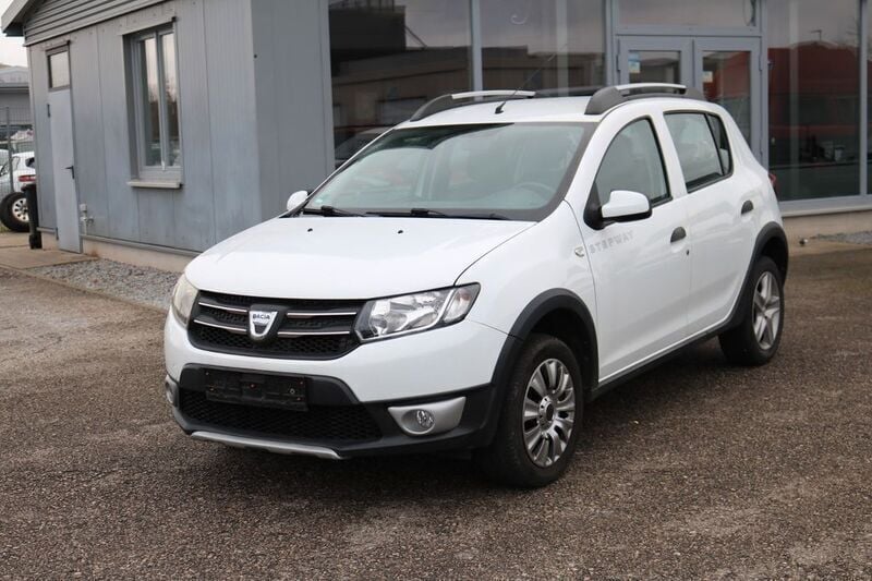 Weiß Gebraucht 2016 Dacia Sandero Stepway Ambiance Kleinwagen | 4.399 € (Guter Preis) - Bild 1/4