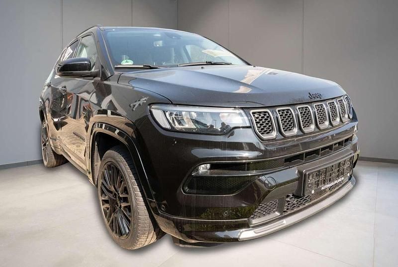Gebraucht Jeep Compass 131 PS (96 kW) 2023 Schwarz SUV