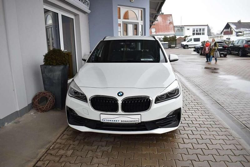 Gebraucht BMW 218 Sport Line 136 PS (100 kW) 2021 Alpinweiss iii Van / Kleinbus