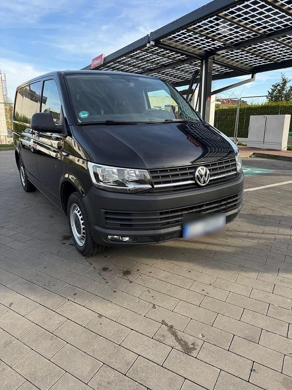 Gebraucht VW Transporter 114 PS (83 kW) 2017 Schwarz Van