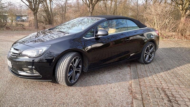 Gebraucht Opel Cascada Ultimate 136 PS (100 kW) 2019 Schwarz Cabrio