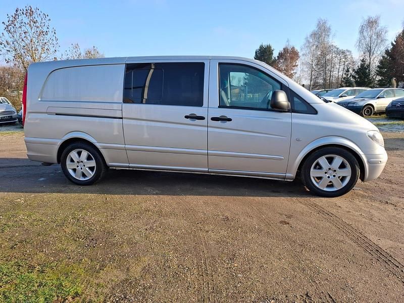 Gebraucht Mercedes Vito 204 PS (150 kW) 2007 Silber Van