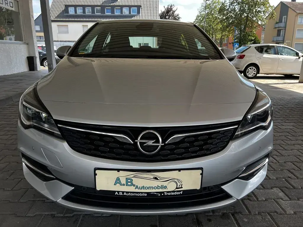 Gebraucht Opel Astra Edition 145 PS (106 kW) 2019 Silber Limousine