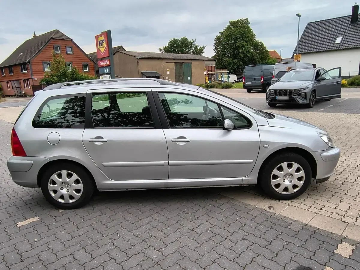 Gebraucht Peugeot 307 109 PS (80 kW) 2003 Silber Kombi