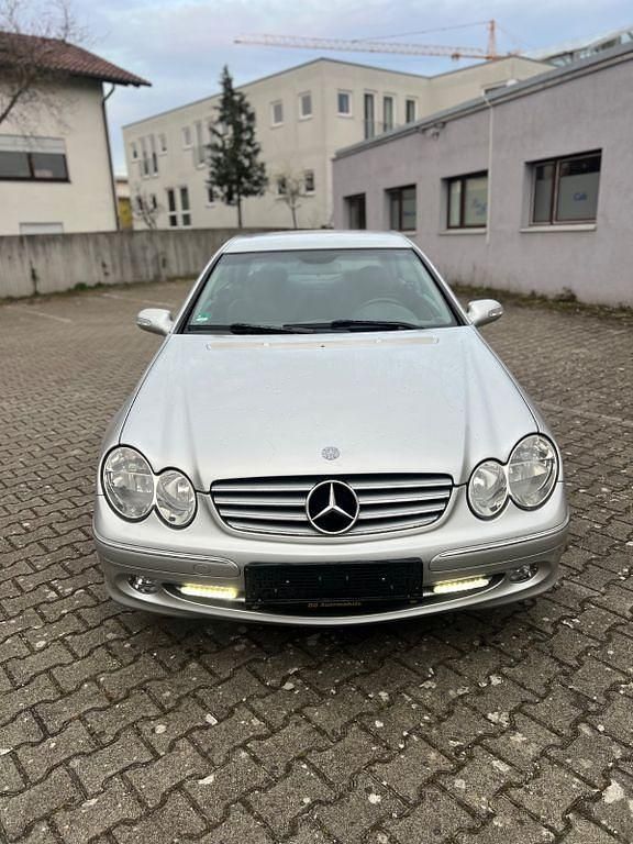 Gebraucht Mercedes CLK200 163 PS (119 kW) 2003 Silber Coupé