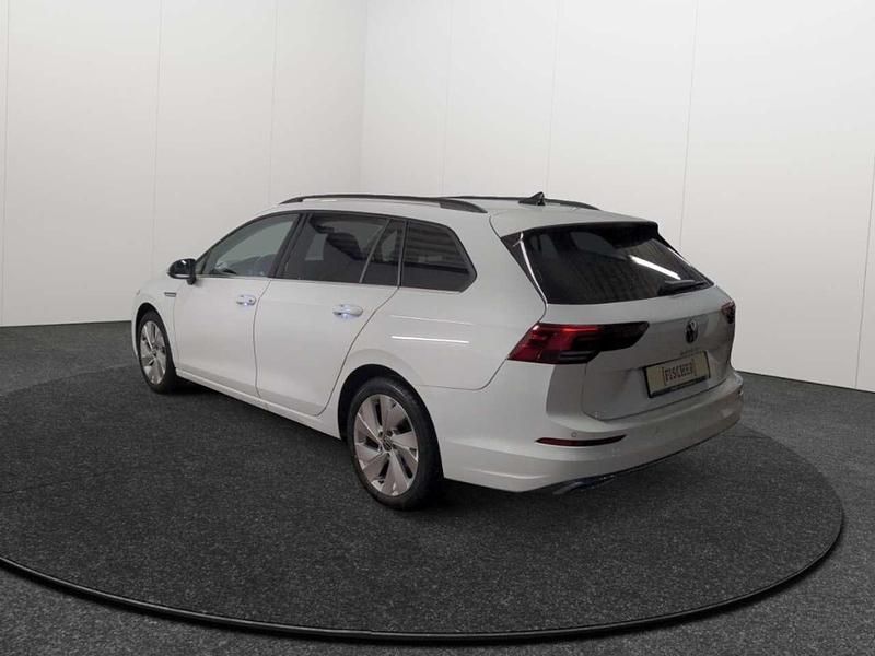 Gebraucht VW Golf VIII Style 150 PS (110 kW) 2022 Weiss Kombi