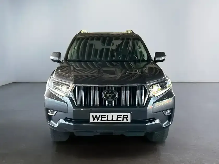 Gebraucht Toyota Land Cruiser Executive 204 PS (150 kW) 2021 Grey metallic SUV