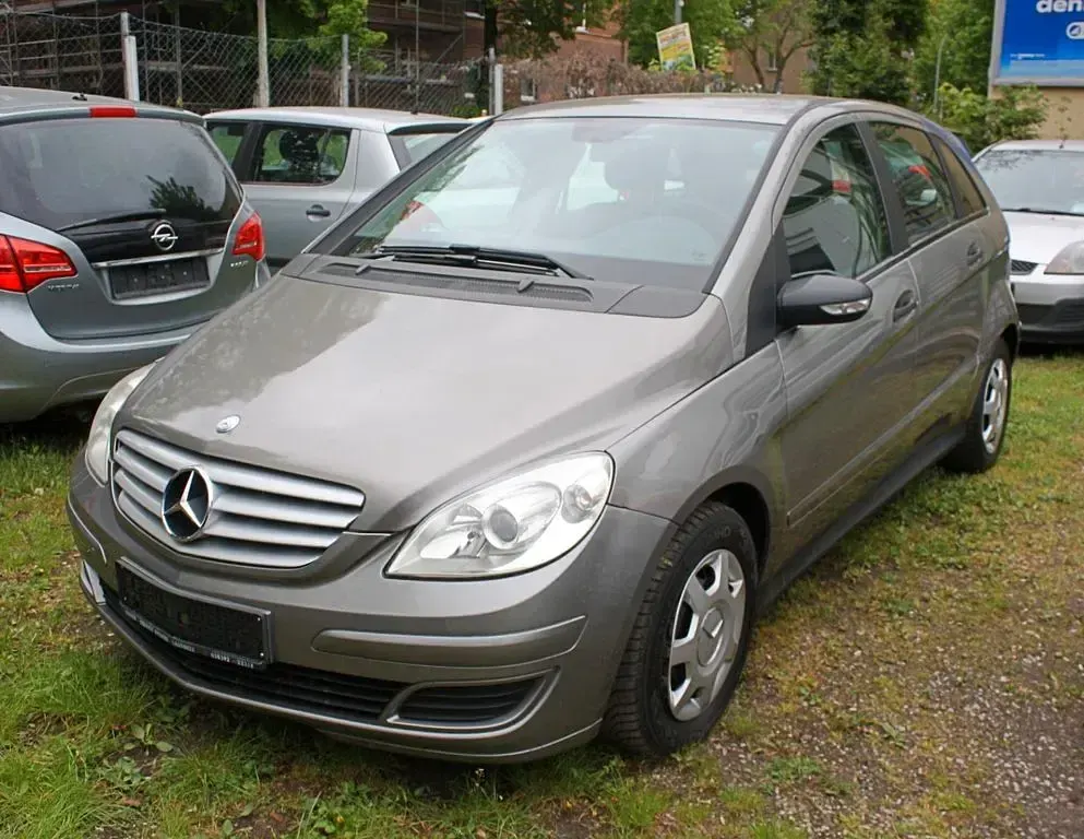 Gebraucht Mercedes B150 95 PS (69 kW) 2006 Grau Van / Kleinbus