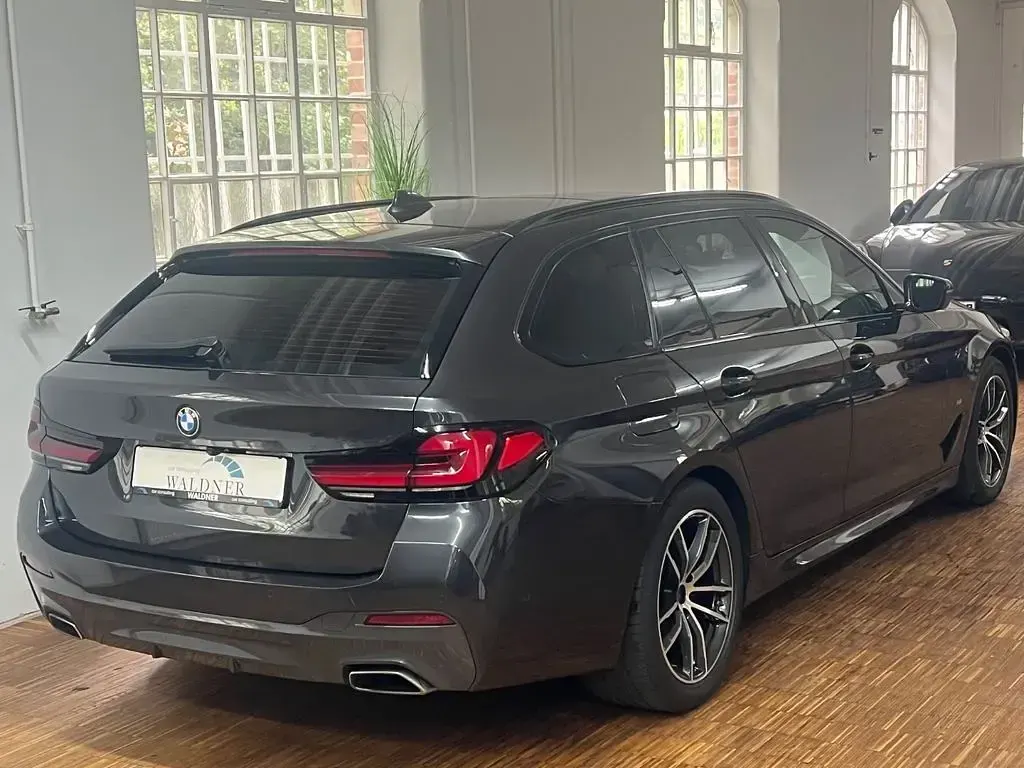 Gebraucht BMW 540 M Sport 340 PS (250 kW) 2024 Grau Limousine