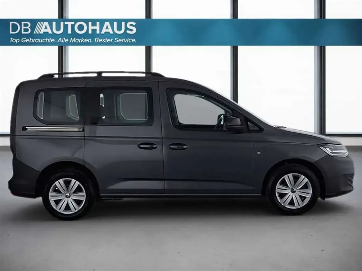 Gebraucht VW Caddy 122 PS (89 kW) 2023 Grau Van / Kleinbus