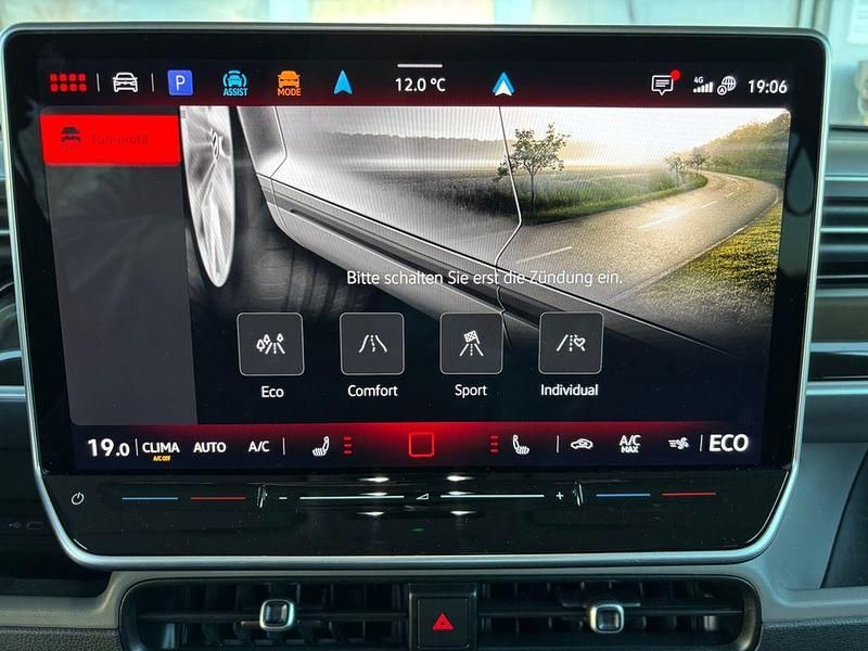 Gebraucht VW ID. Buzz Pure 125 kW (170 PS) 2025 Silber Van / Kleinbus