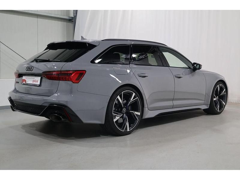 Gebraucht Audi RS6 Ambiente 600 PS (441 kW) 2024 Nardograu Kombi