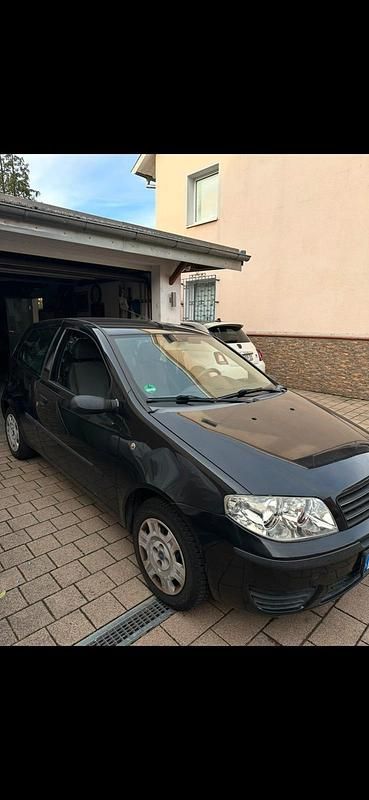 Gebraucht Fiat Punto 69 PS (50 kW) 2005 Schwarz Kleinwagen