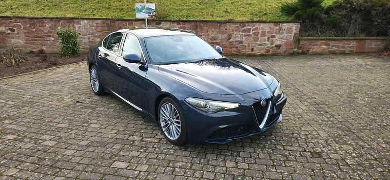 Gebraucht Alfa Romeo Giulia 180 PS (132 kW) 2017 Violet Limousine
