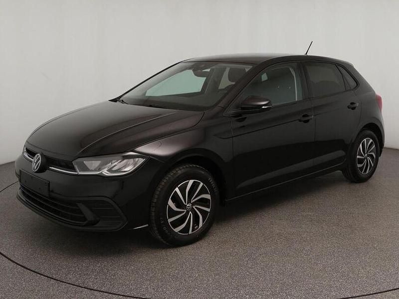 Gebraucht VW Polo Life 95 PS (69 kW) 2025 Schwarz Kleinwagen