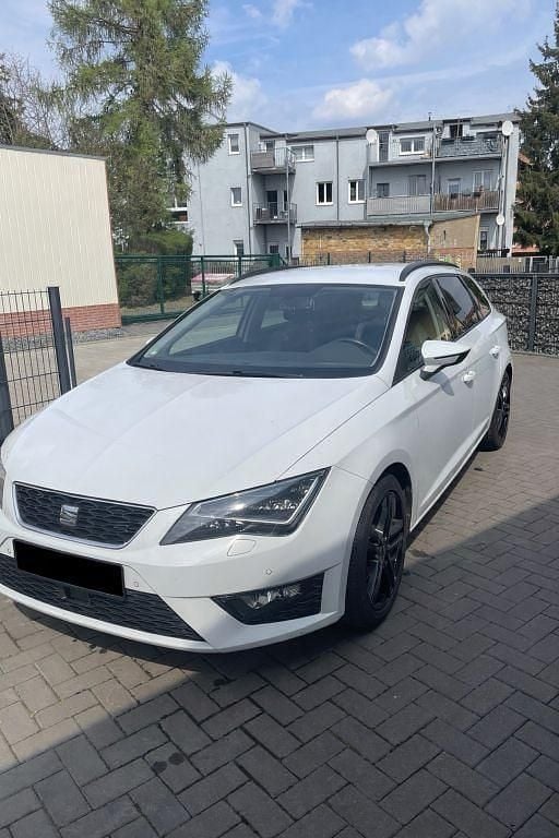 Second-hand Seat Leon ST FR 150 CP (110 kW) 2015 Alb Break