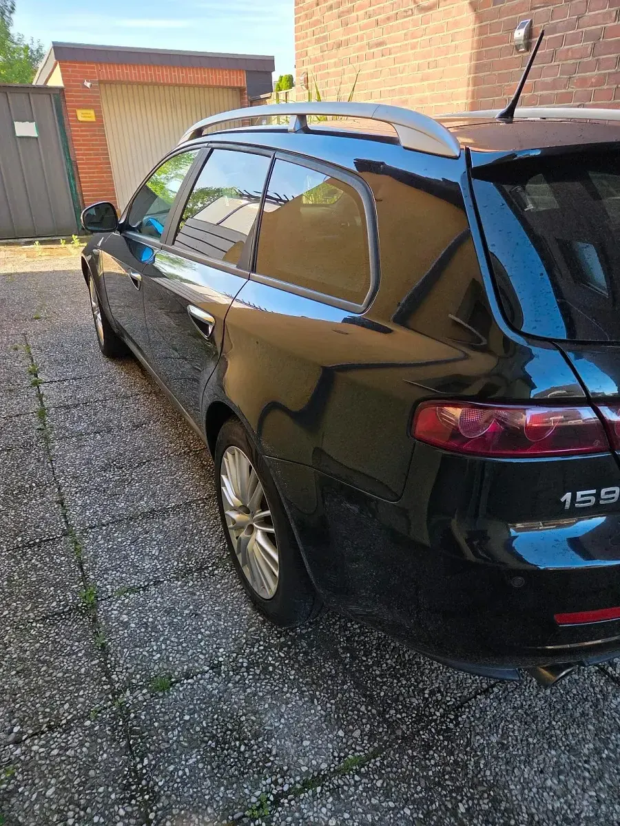 Gebraucht Alfa Romeo 159 136 PS (100 kW) 2011 Schwarz Kombi