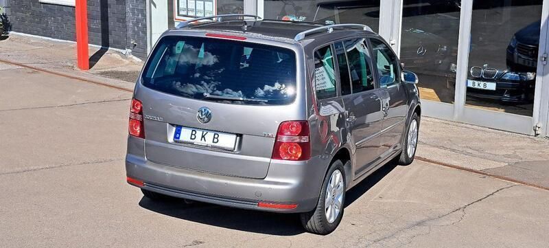 Gebraucht VW Touran Highline 140 PS (102 kW) 2007 Grau Van / Kleinbus