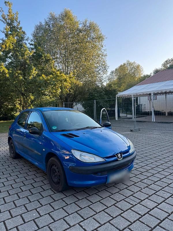 Blau Gebraucht 2002 Peugeot 206 Kleinwagen | 1.100 € (Fairer Preis) - Bild 1/4