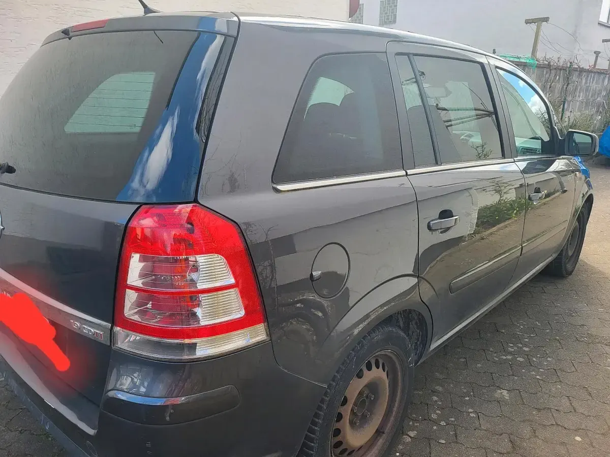 Gebraucht Opel Zafira 150 PS (110 kW) 2010 Grau Van / Kleinbus
