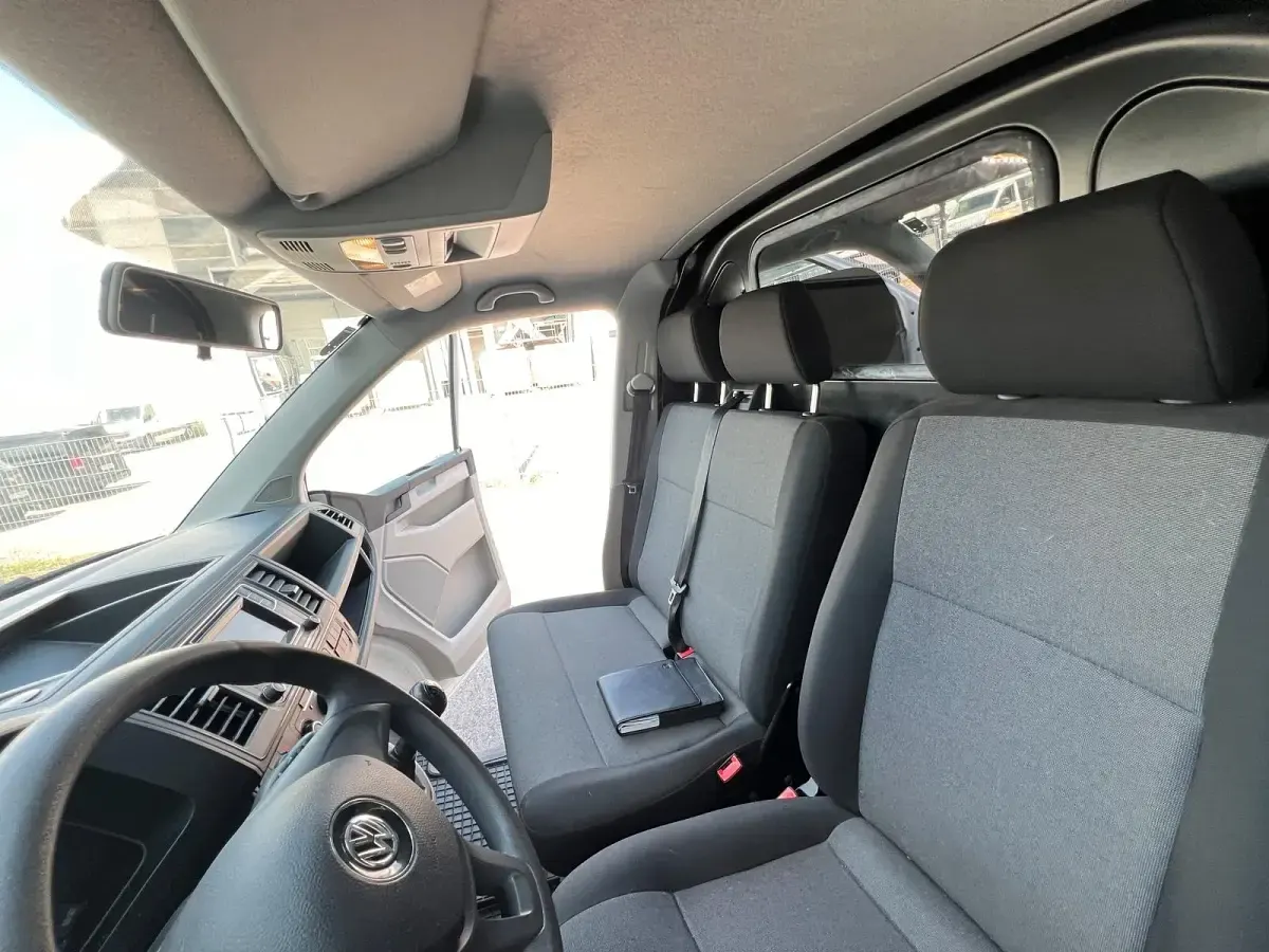 Używany VW Transporter 150 KM (110 kW) 2019 Biały Van