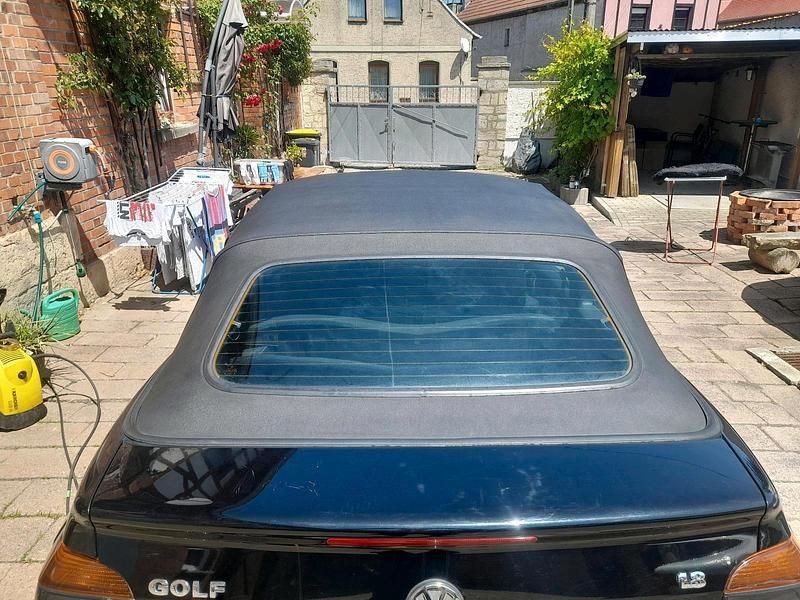 Gebraucht VW Golf Cabriolet 75 PS (55 kW) 1998 Schwarz Cabrio