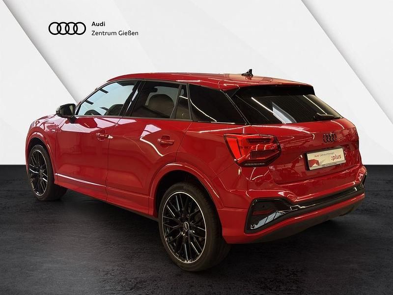 Gebraucht Audi Q2 S-Line 150 PS (110 kW) 2024 Progressivrot metallic SUV