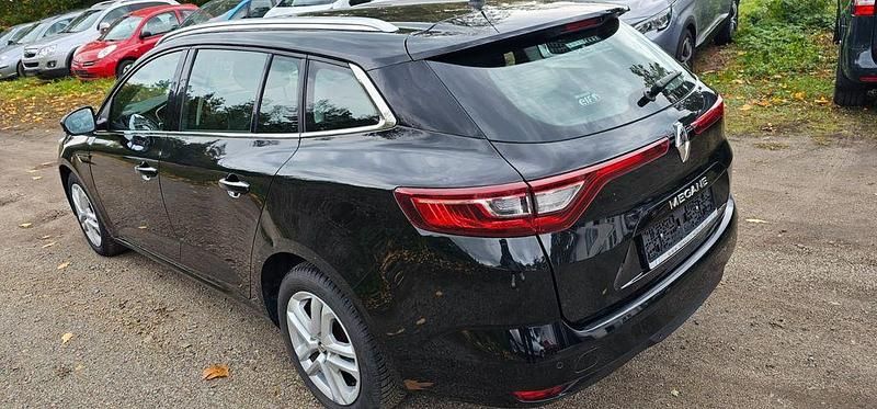 Gebraucht Renault Mégane IV Business 132 PS (97 kW) 2018 Schwarz Limousine