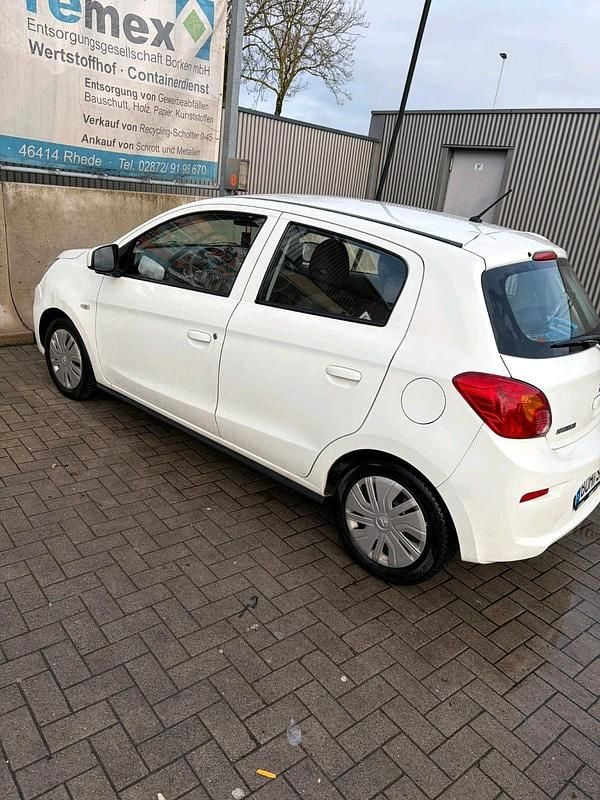 Weiß Gebraucht 2019 Mitsubishi Space Star Kleinwagen | 5.250 € (Guter Preis) - Bild 1/4