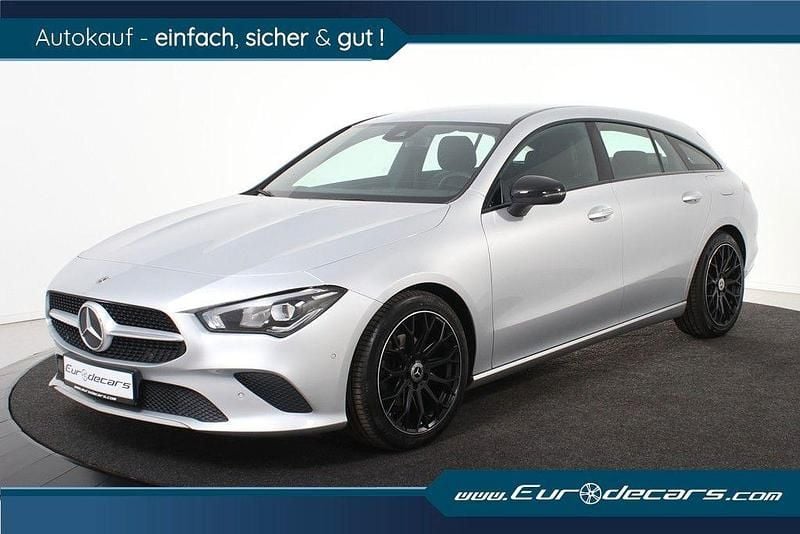 Silber Gebraucht 2020 Mercedes CLA180 Shooting Brake AMG Kombi | 22.800 € (Fairer Preis) - Bild 1/4