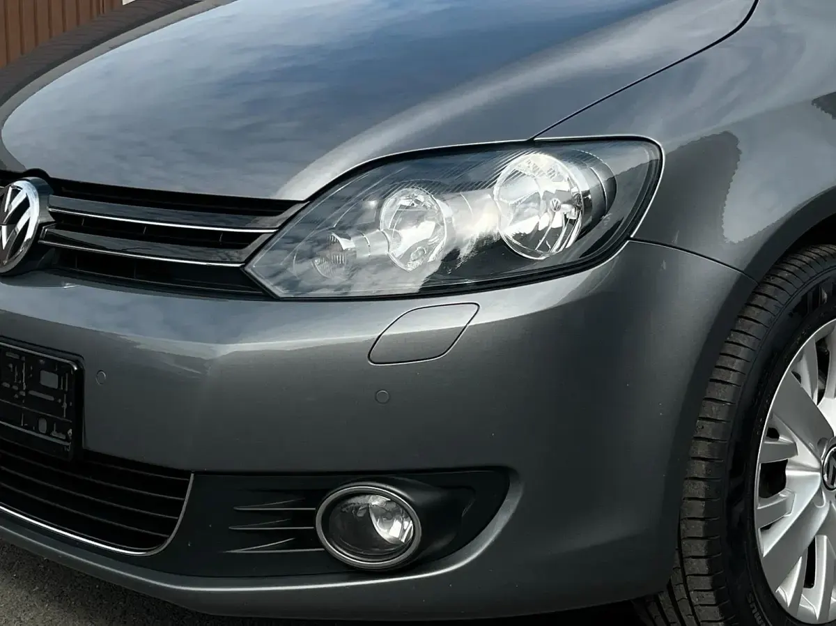Gebraucht VW Golf VII Life 86 PS (63 kW) 2013 United grey metallic Kleinwagen