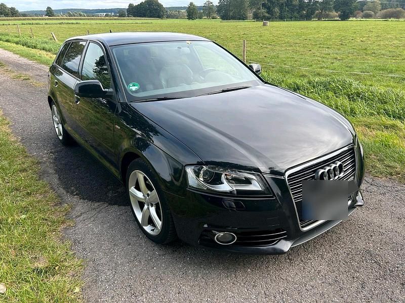Schwarz Gebraucht 2012 Audi A3 S-Line Kleinwagen | 7.000 € (Superpreis) - Bild 1/4
