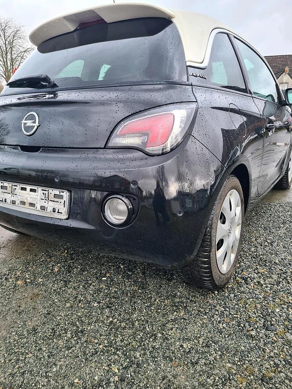 Gebraucht Opel Adam 101 PS (74 kW) 2016 Schwarz Kleinwagen