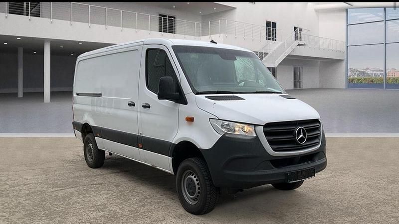 Gebraucht Mercedes Sprinter 143 PS (105 kW) 2020 Weiß Van