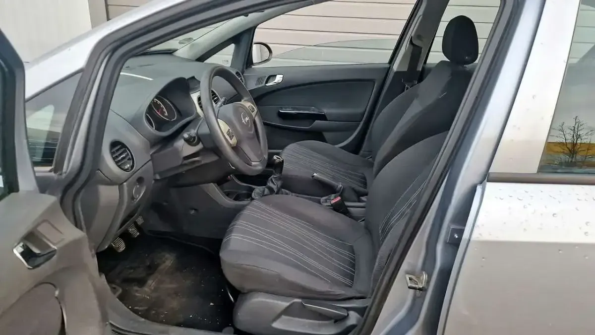Gebraucht Opel Corsa 80 PS (58 kW) 2007 Grau Limousine